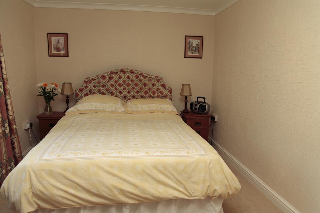 Bed and Breakfast The Beeches Churchill  Екстер'єр фото